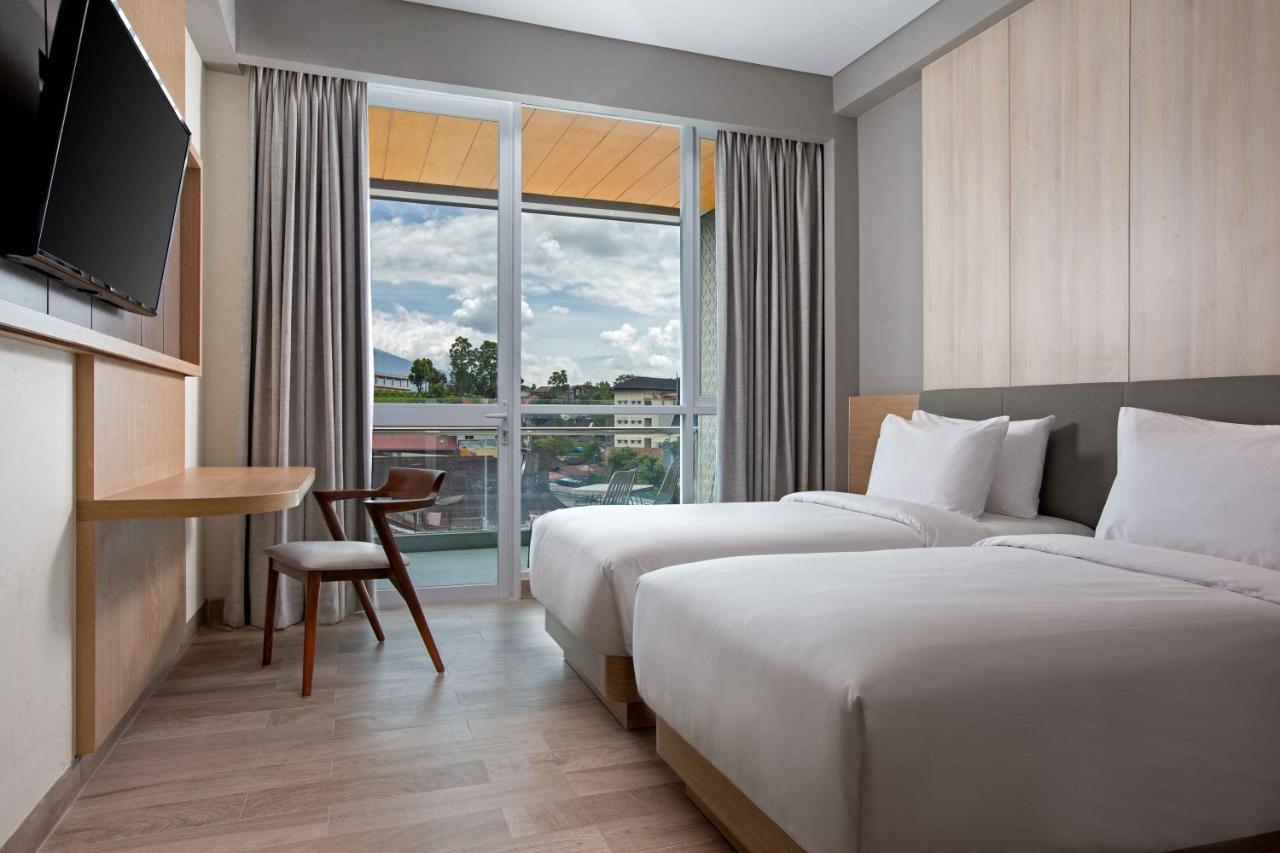 Hotel Santika Bukittinggi Εξωτερικό φωτογραφία
