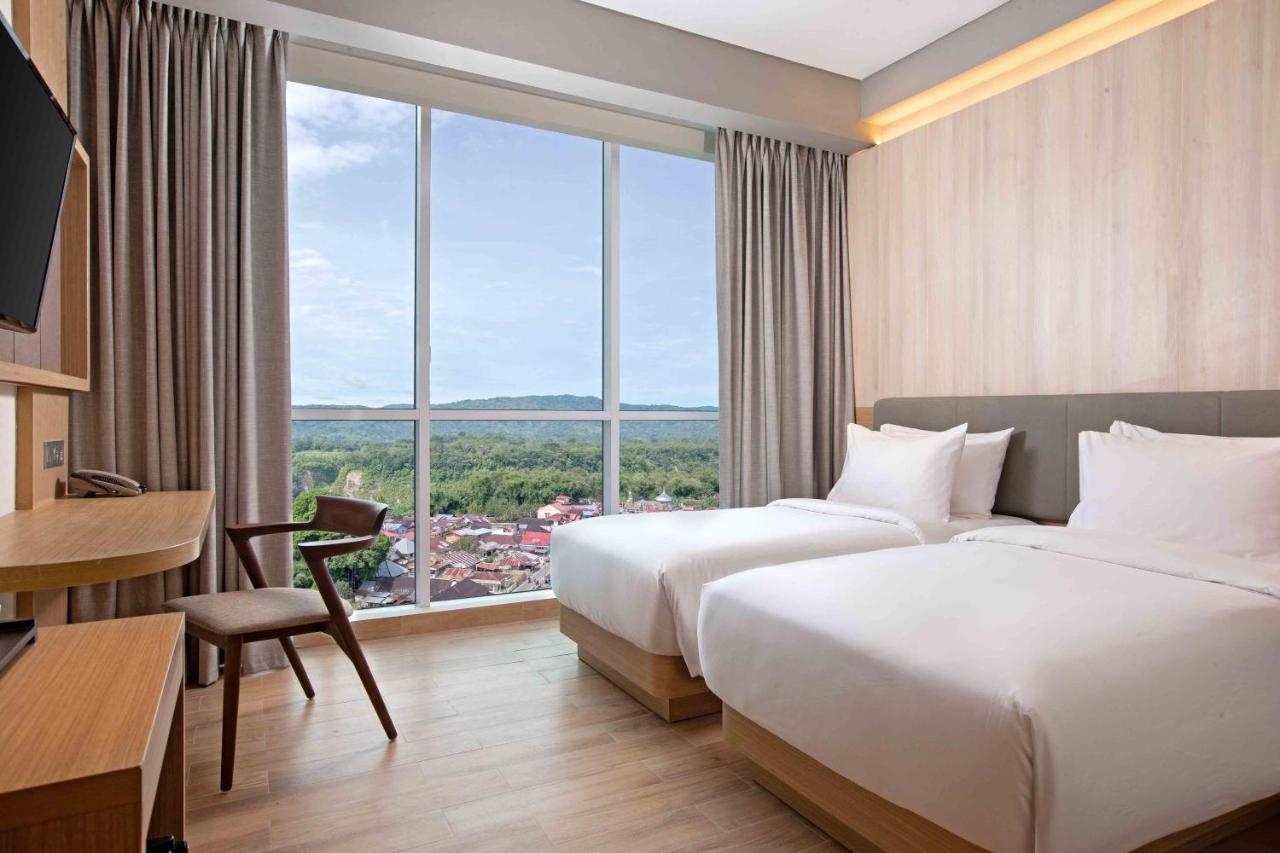 Hotel Santika Bukittinggi Εξωτερικό φωτογραφία